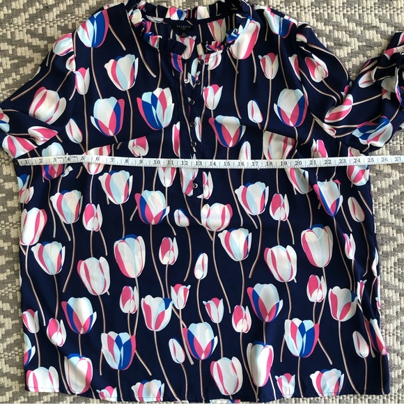 Talbots ruffle trim popover with tulip pattern throughout size 2X - Picture 3 of 12